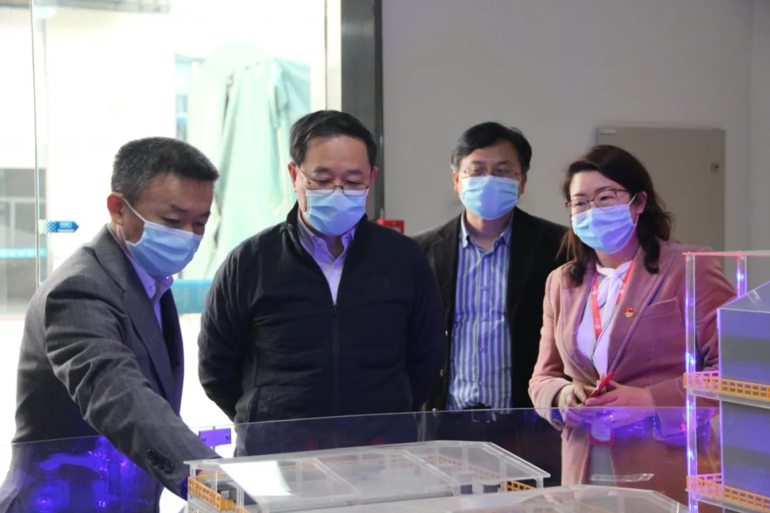 AG庄闲官网科技研制出的纳米膜材料得到安徽省经信厅领导的肯定