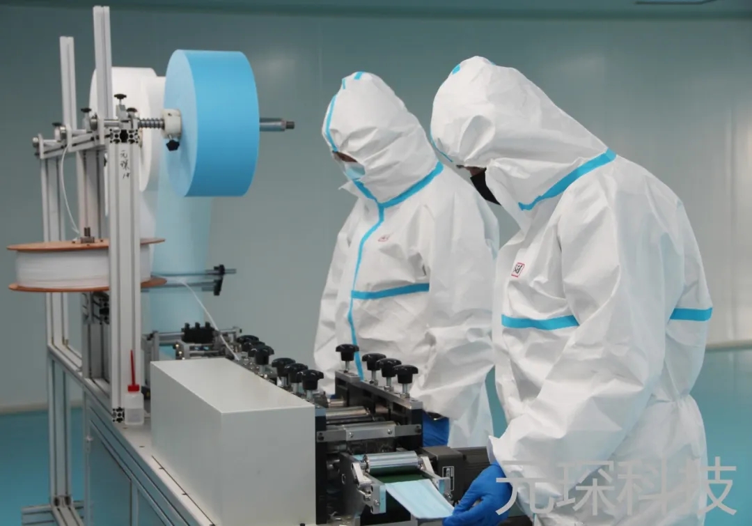 AG庄闲官网科技研制出的纳米膜材料得到安徽省经信厅领导的肯定